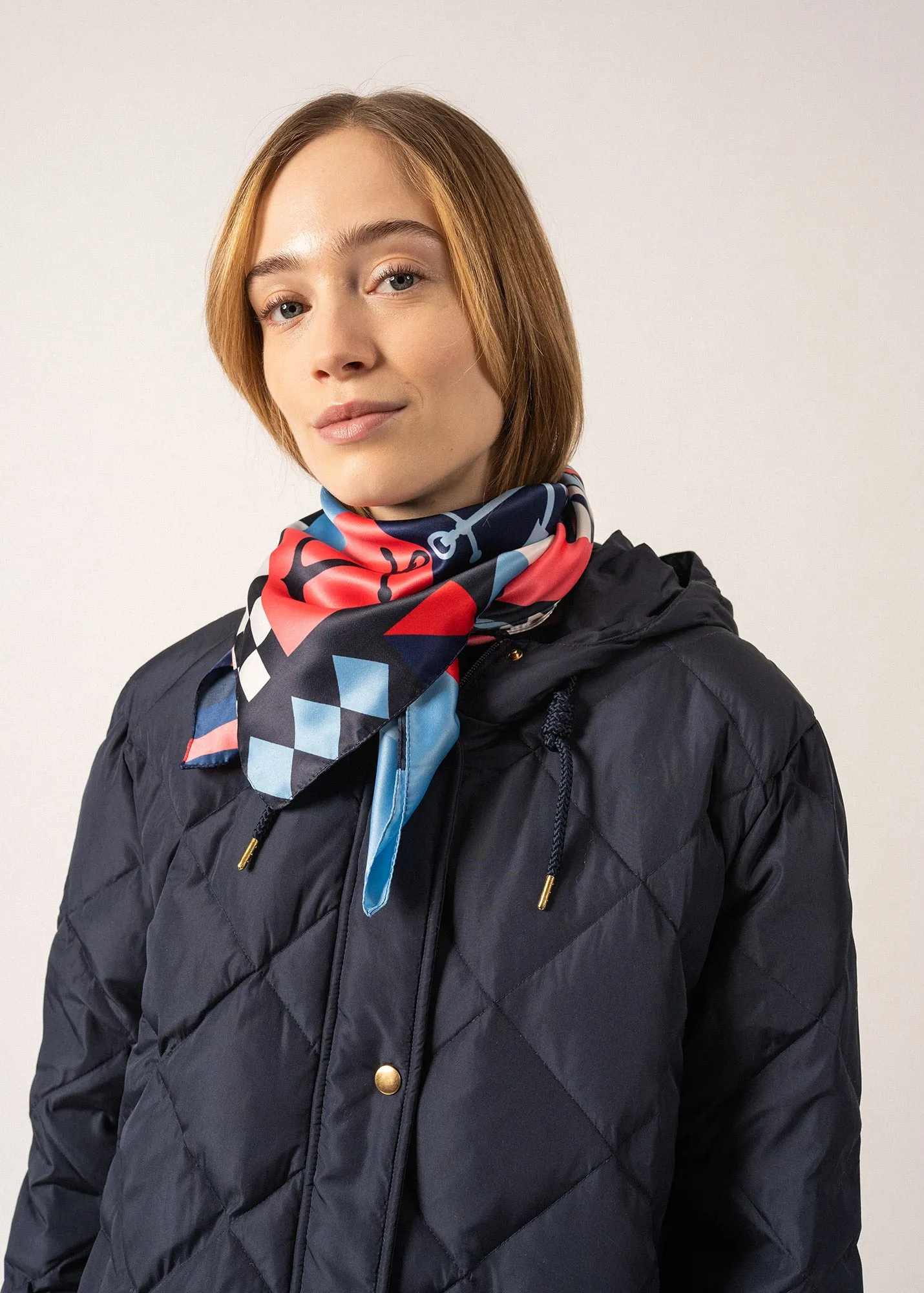 CARRE SEABED - Square Scarf With Geographic Motif (NAVY / RED)