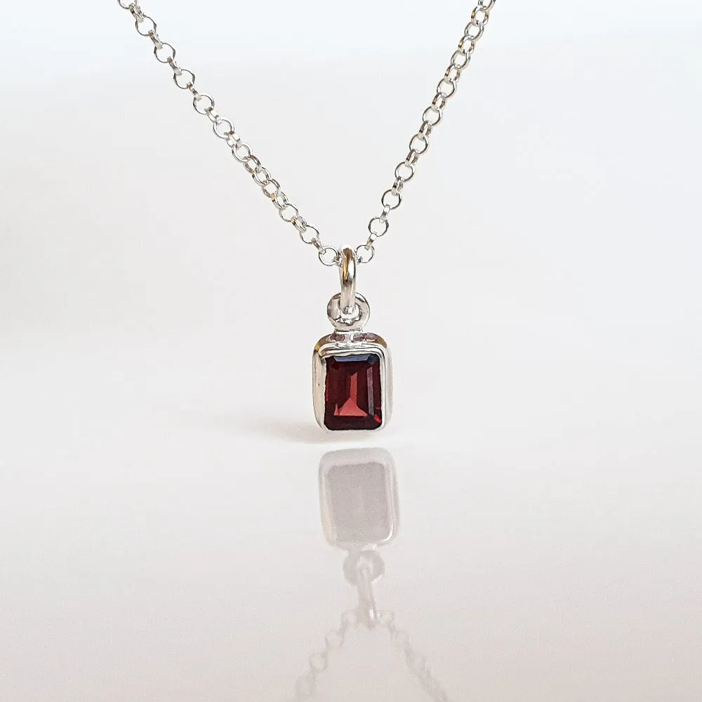 Elegant Red Garnet Silver Necklace Pendant "Vitality"