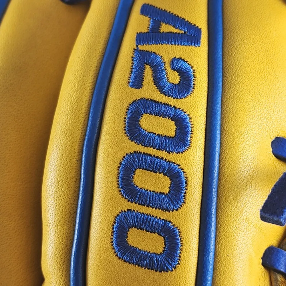 Wilson Custom A2000 1786 11.5" Infield Glove: Yellow and Royal