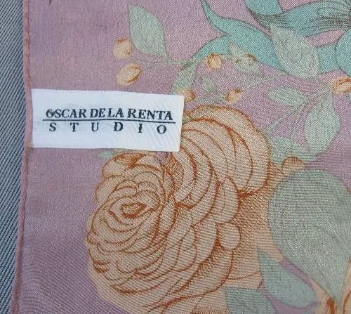 Women's Scarf Oscar De La Renta Vintage Silk Novelty Print Time Roses Square VFG